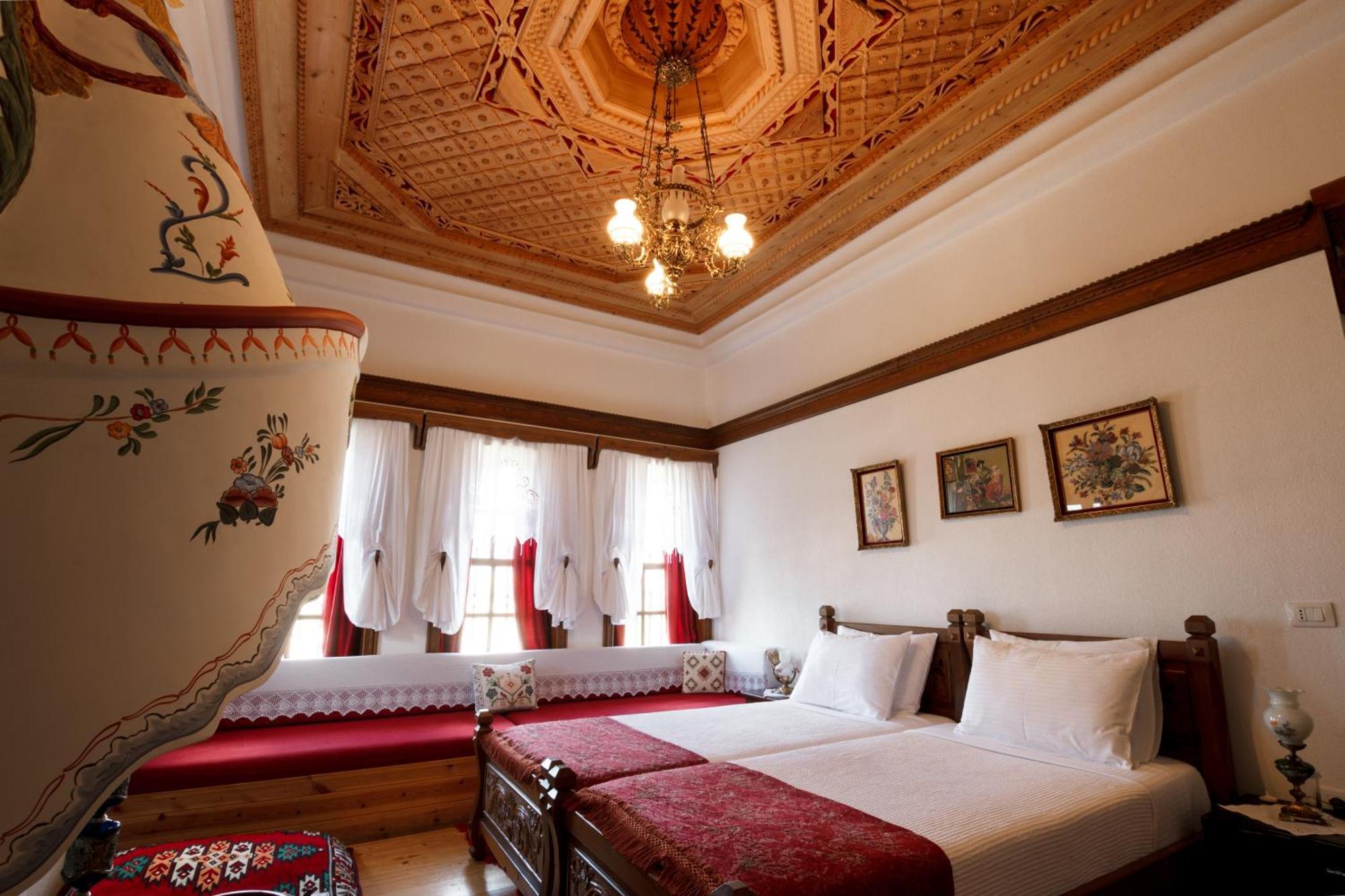 Hotel Muse'e Gjirokastër Exterior foto