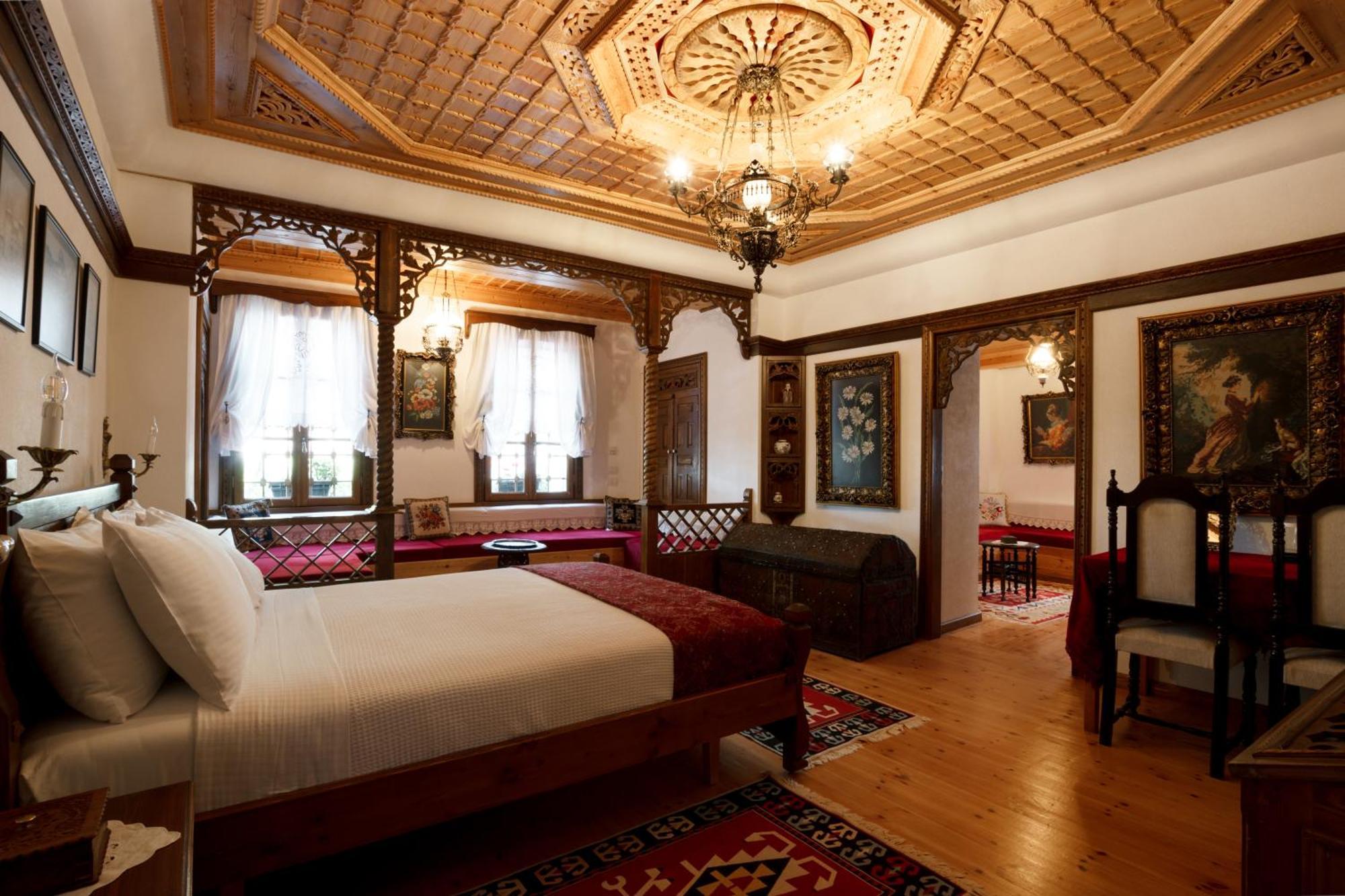 Hotel Muse'e Gjirokastër Exterior foto