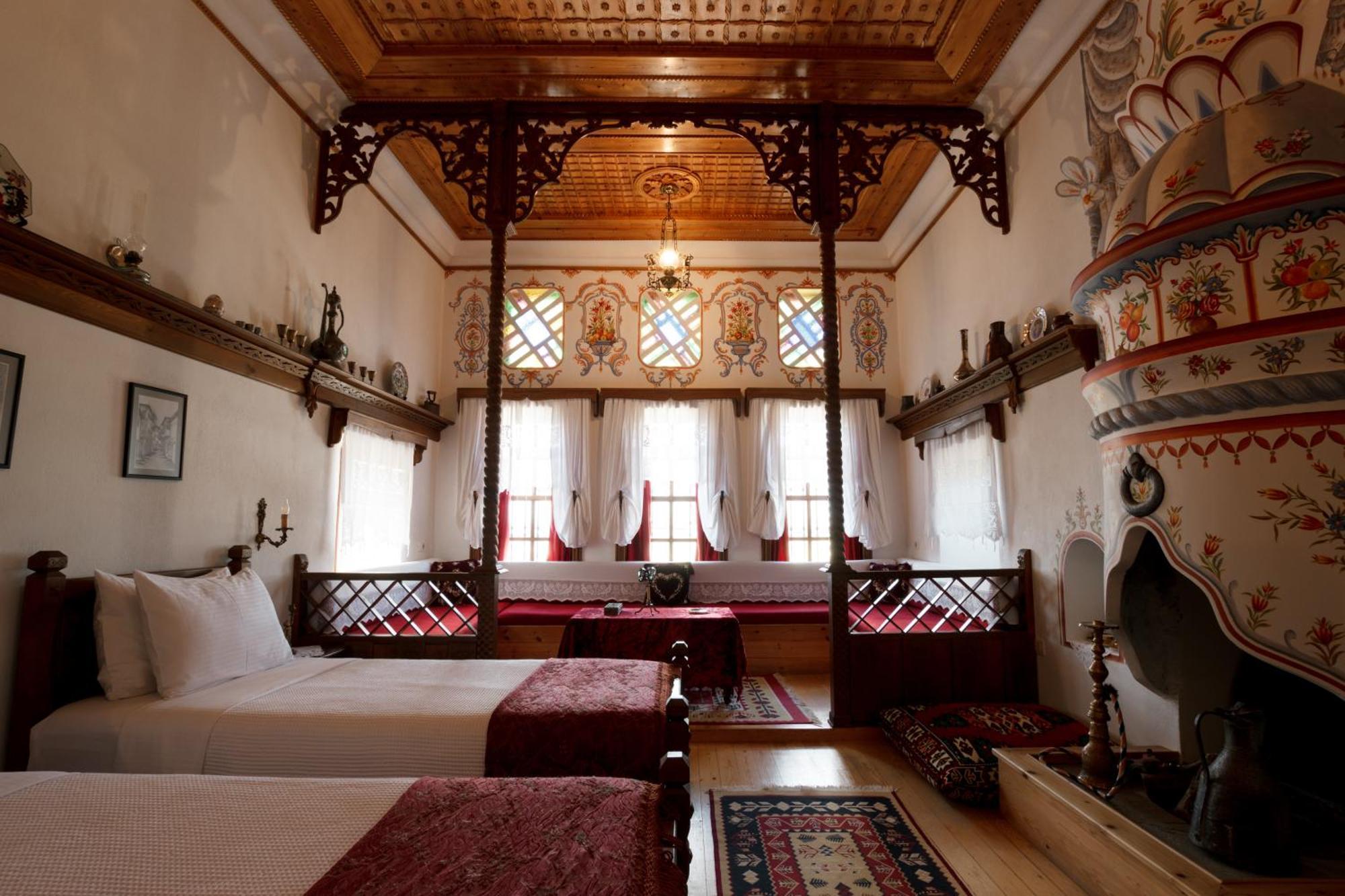 Hotel Muse'e Gjirokastër Exterior foto