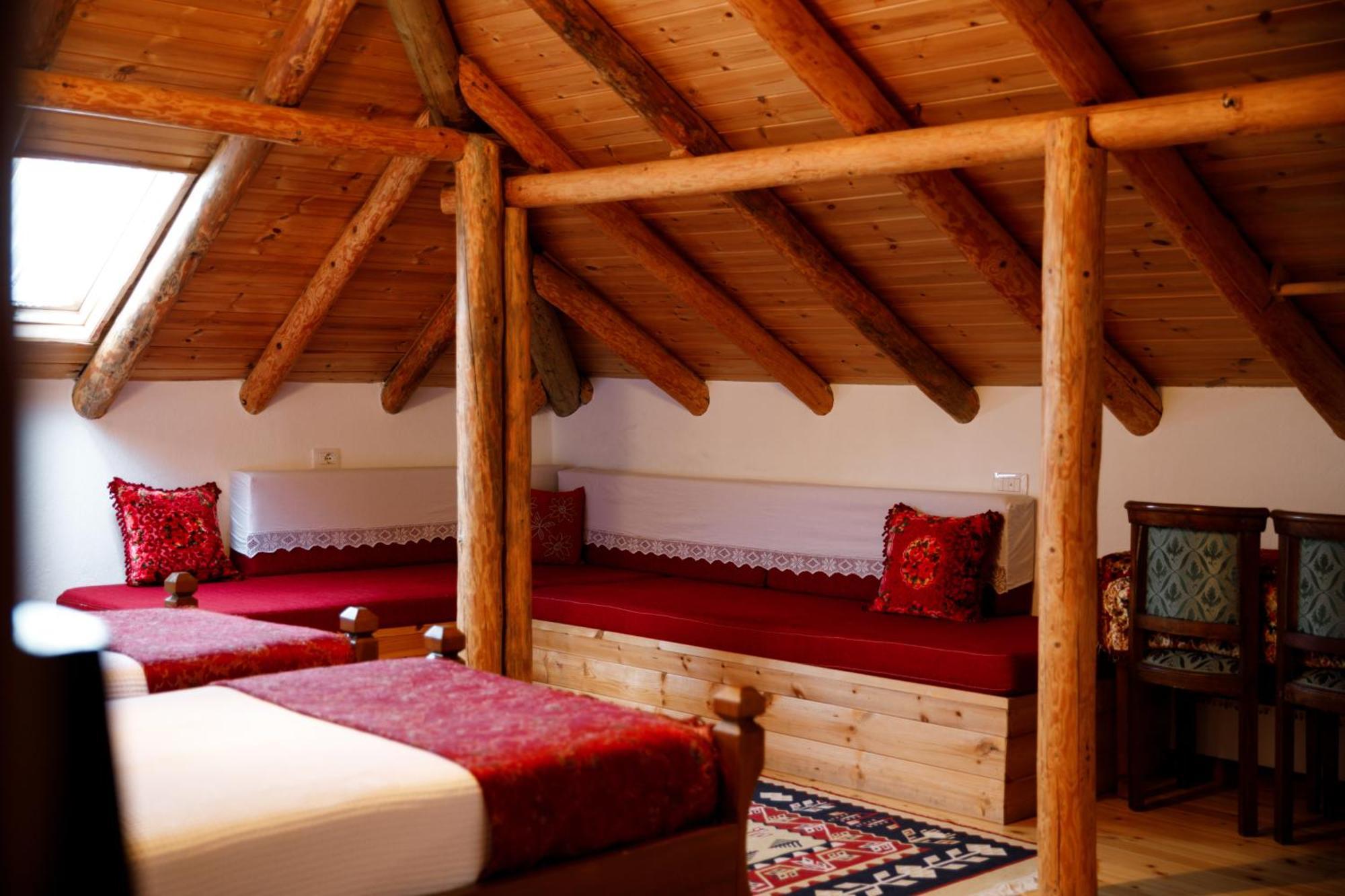 Hotel Muse'e Gjirokastër Exterior foto